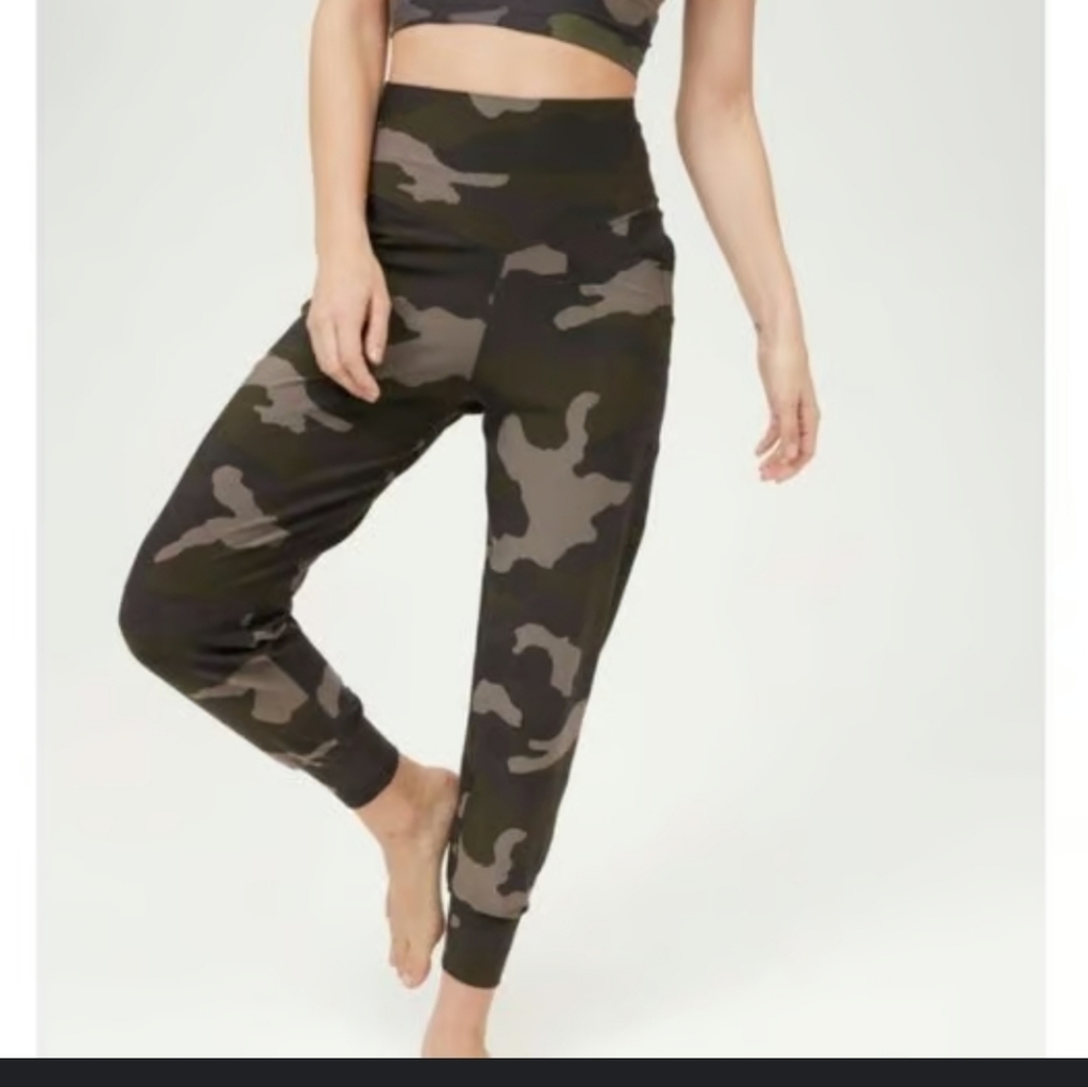 Aerie Camo Sweatpants Camouflage Jogger Pants Leggings
